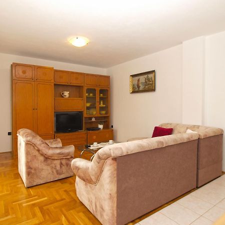 Apartment Dean 1595 Fazana Bagian luar foto