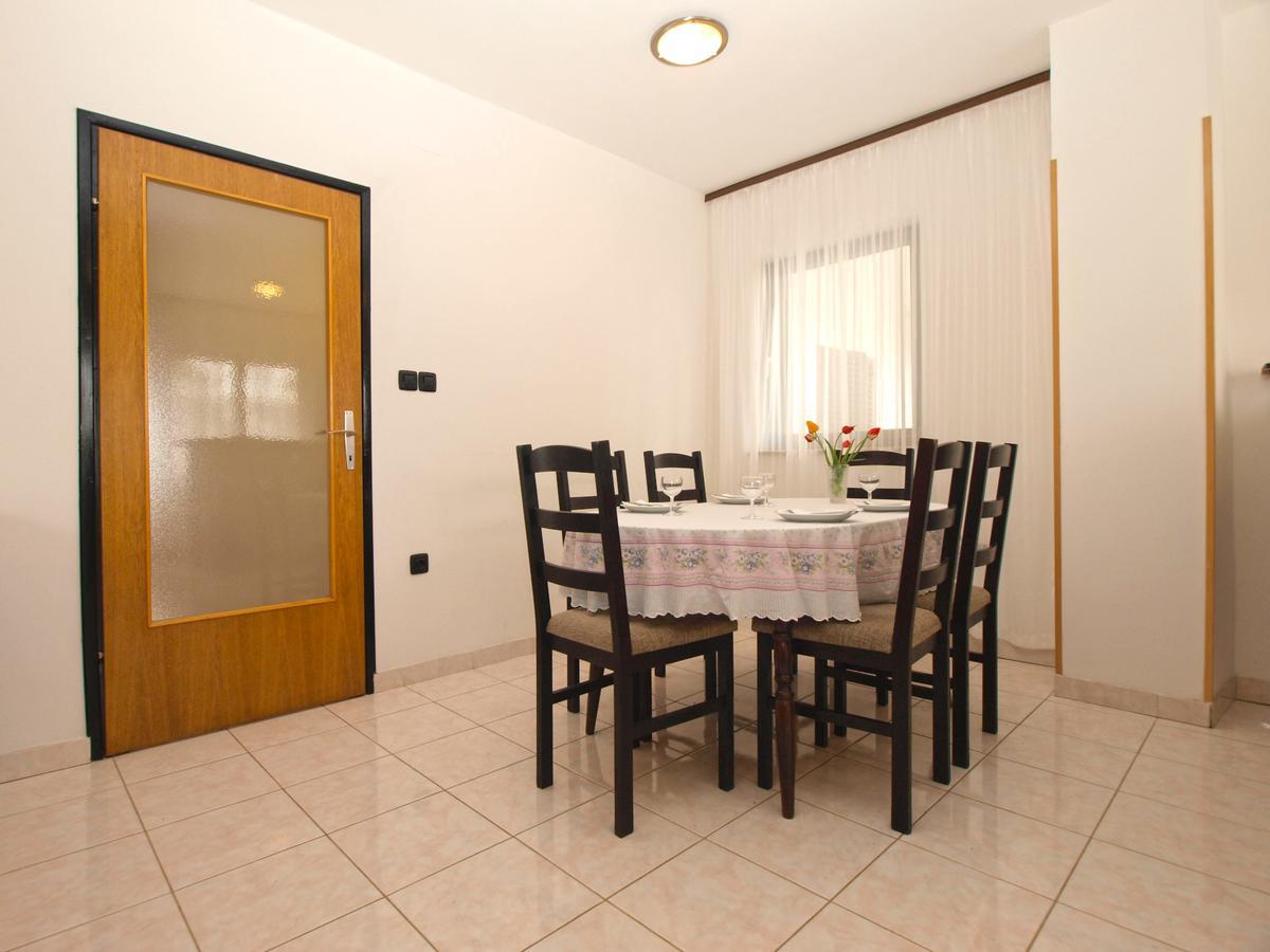 Apartment Dean 1595 Fazana Bagian luar foto