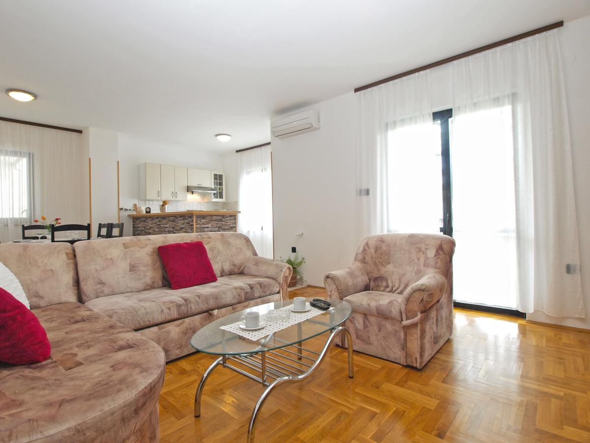 Apartment Dean 1595 Fazana Bagian luar foto