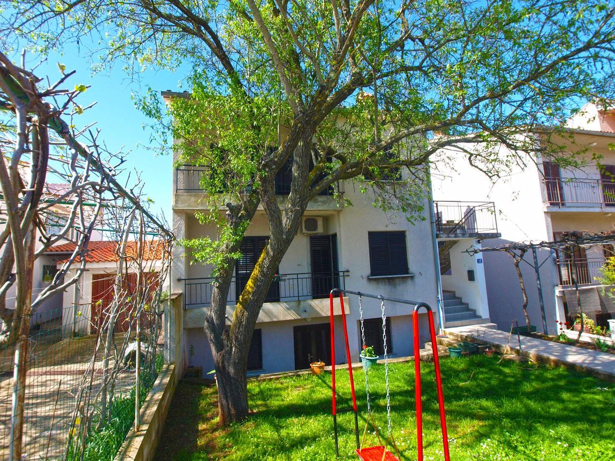Apartment Dean 1595 Fazana Bagian luar foto